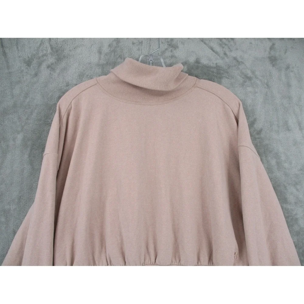 Sweaty Betty pullover cowl